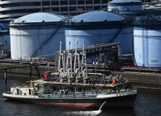 Brent con entrega inmediata supera US$140 y toca máximo desde 2008