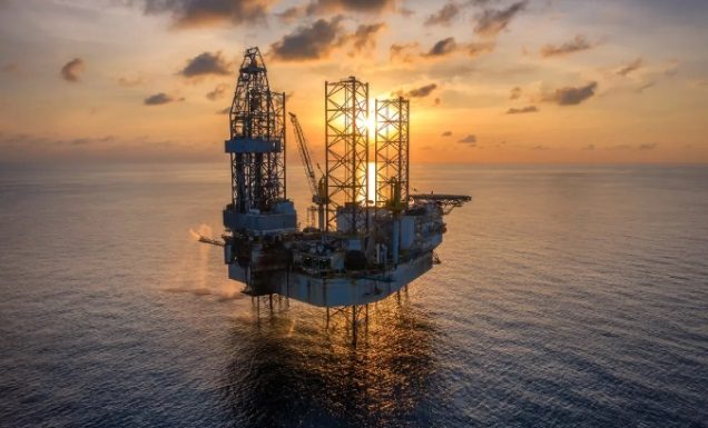 El petróleo de Texas se dispara un 7 % tras nuevas tensiones entre Estados Unidos e Irán