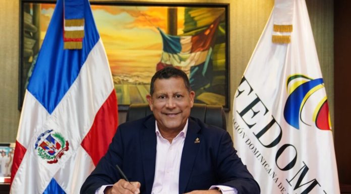 Presidente de Fedomu apoya licitación para comprar camiones compactadores de desechos sólidos