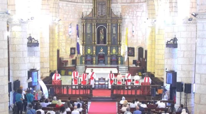 Iglesia Católica critica la influencia de las redes sociales en los jóvenes