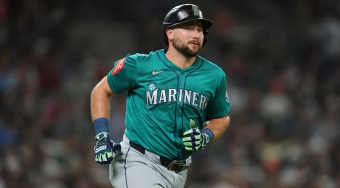Raleigh define con hit de oro y Marineros dejan en el terreno a los Yankees