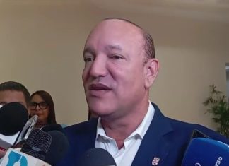 Alcalde de Santiago amenaza con mano dura contra quienes violen las disposiciones durante Semana