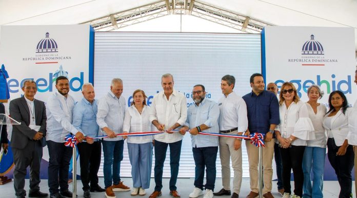 En inauguración de carretera que conecta al distrito municipal de Tavera con Jarabacoa, presidente Abinader dice nunca antes se habían hecho tantas carreteras y tantas mejorías en la sierra
