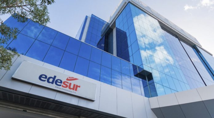Edesur reconecta servicio eléctrico a cerca de 300,000 clientes en zonas afectadas por las lluvias