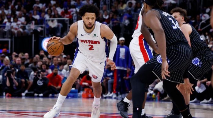 Un tercer cuarto brillante apaga las alarmas en Detroit contra los Magic