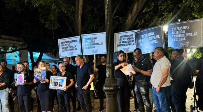 Movimiento Justicia Jet Set exige condena en juicio de fondo contra Antonio y Maribel Espaillat