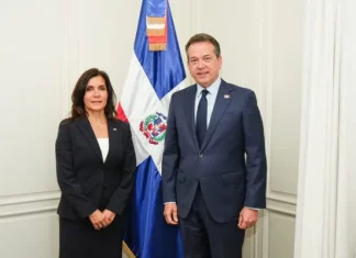 Canciller Ito Bisonó recibe a embajadora de Estados Unidos y reafirma solidez de las relaciones bilaterales