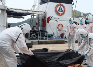 Suben a 76 los muertos por el incendio de un barco de pasajeros en Filipinas