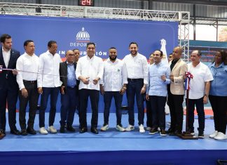 Ministro Kelvin Cruz entrega multiuso Antonio Duvergé del sector Honduras