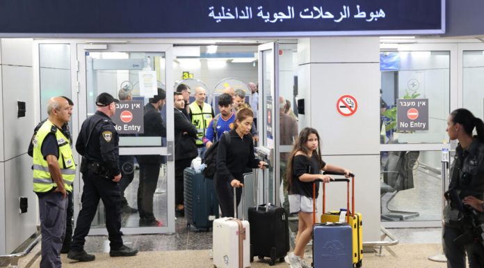 Netanyahu ordena revisar la seguridad de los vuelos internacionales tras el ataque de Flydubai